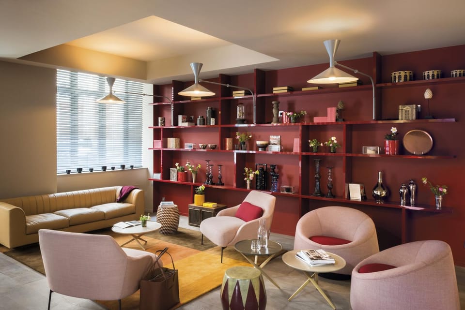 Lounge or bar