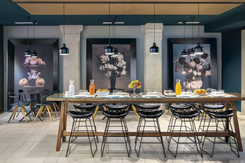 Restaurant/places to eat, Restaurant/places to eat