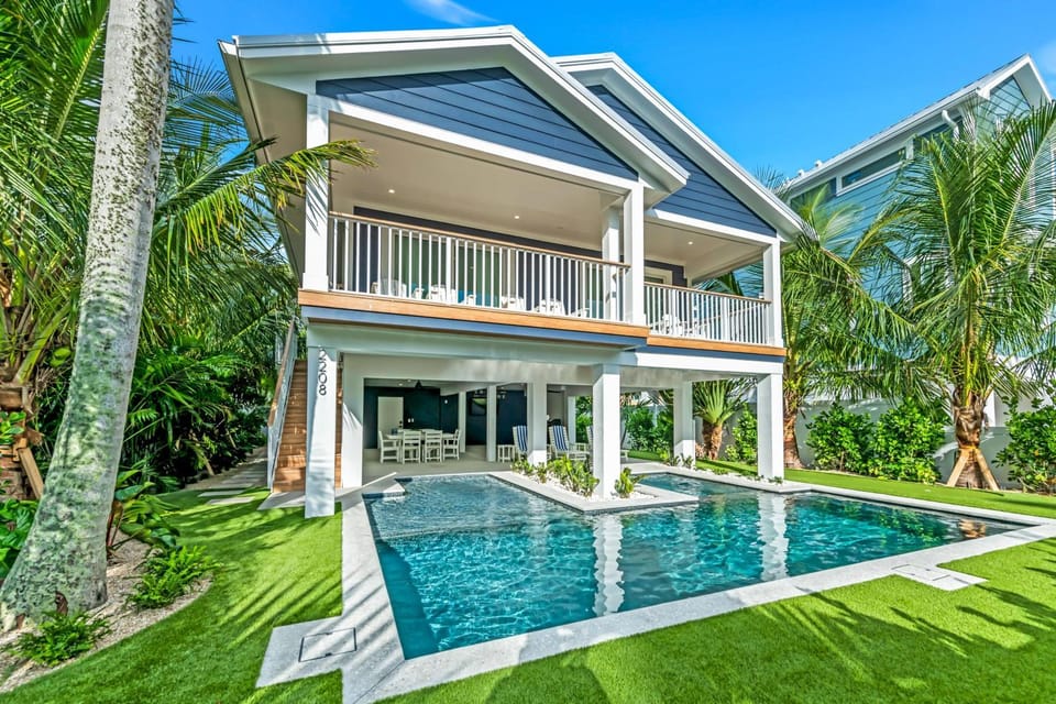 Totally Beachin House in Bradenton Beach