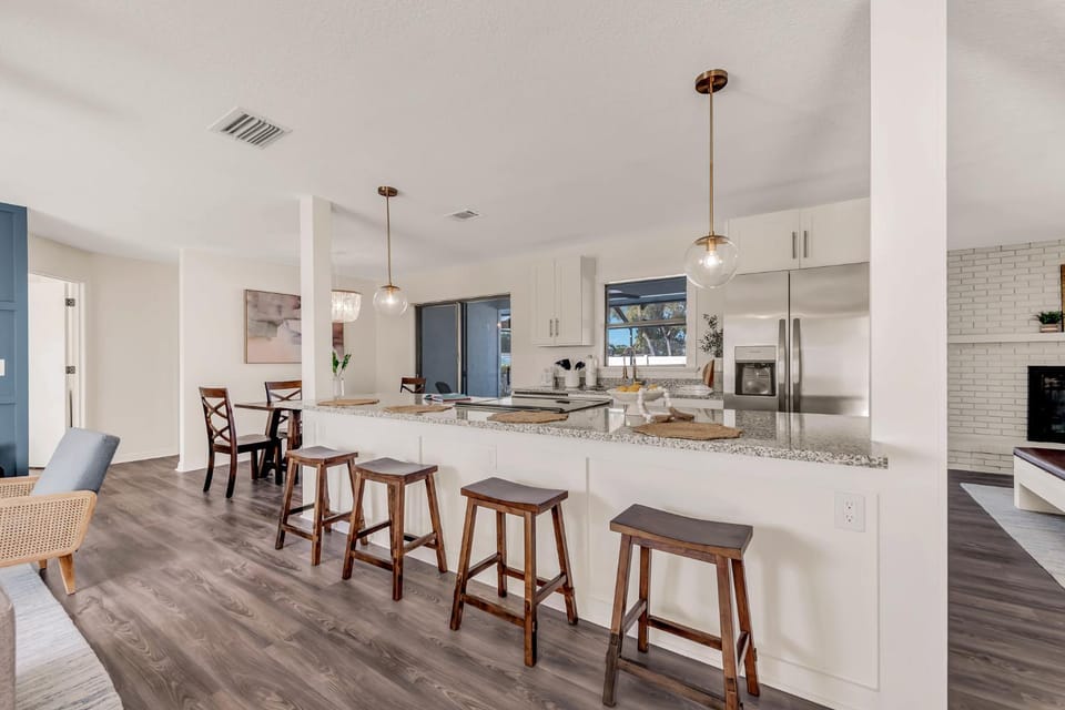 A Coastal Paradise House in Bradenton