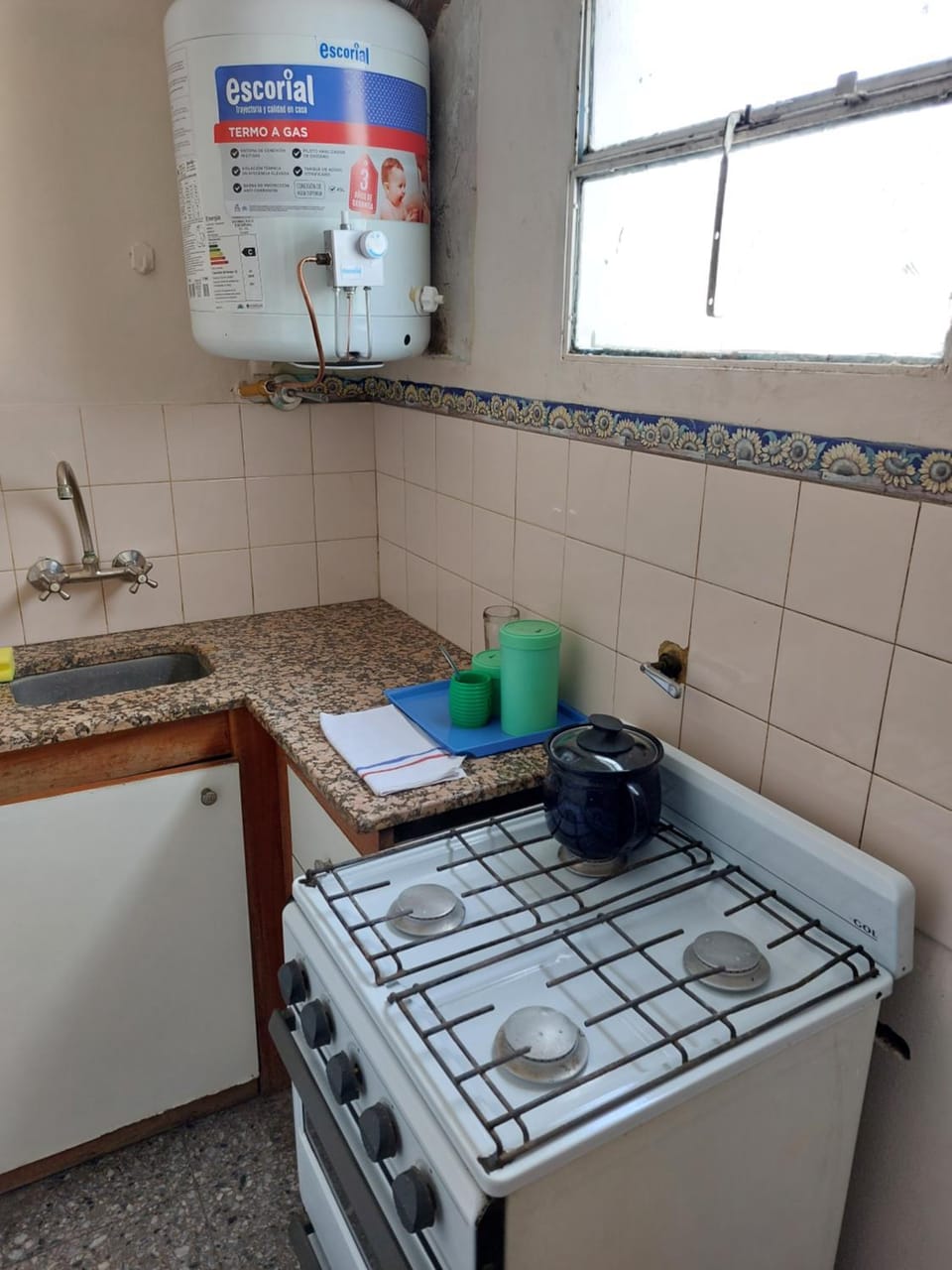 Kitchen or kitchenette, stove