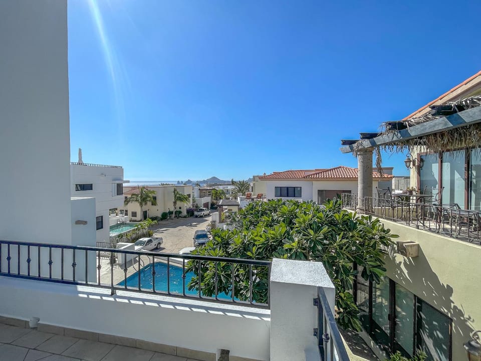 Day, View (from property/room), Balcony/Terrace, Swimming pool