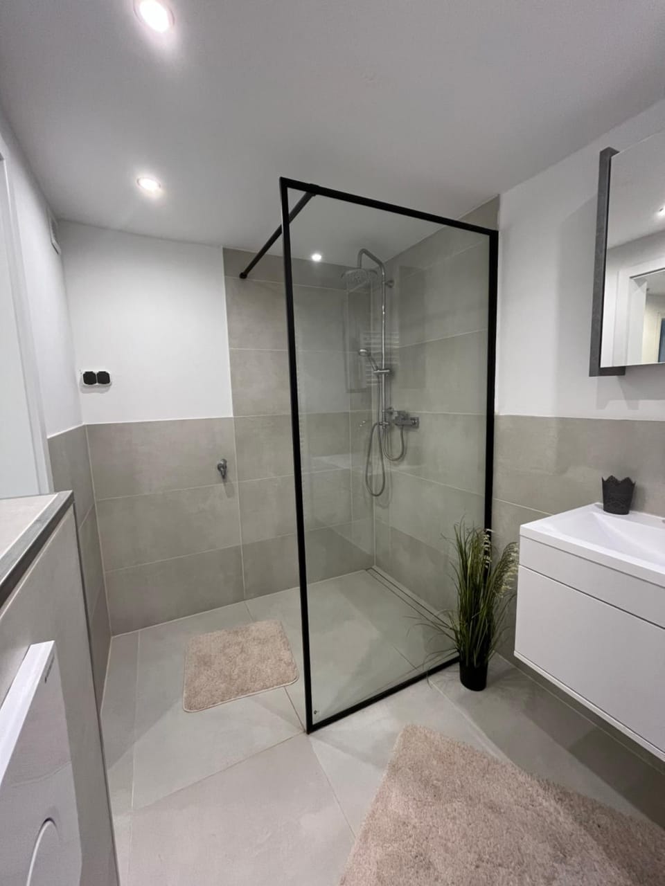 Moderne Ferienwohnung mit guter Ausstattung und Self checkin Apartment in Lower Saxony, Germany