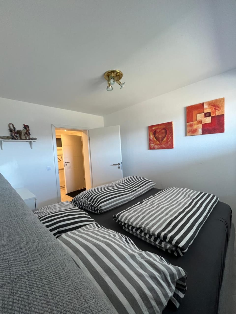 Moderne Ferienwohnung mit guter Ausstattung und Self checkin Apartment in Lower Saxony, Germany