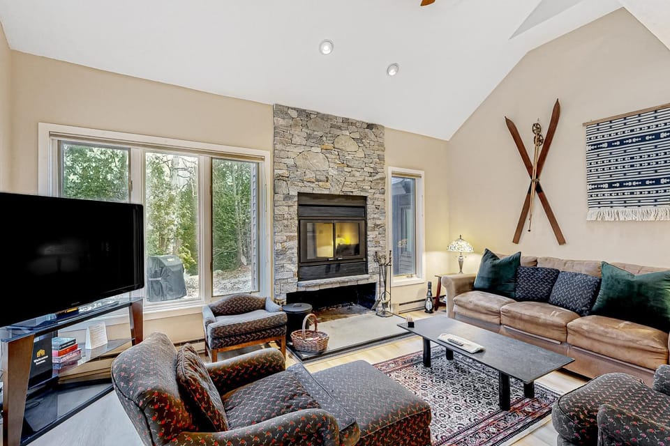 Forest Hideaway Apartment in Waterville Valley