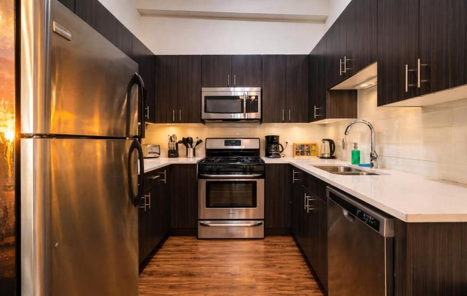 Spacious 3BR 420 Friendly Apartment Near McCormick Place, Lakefront and Soldier Field Apartment in South Loop