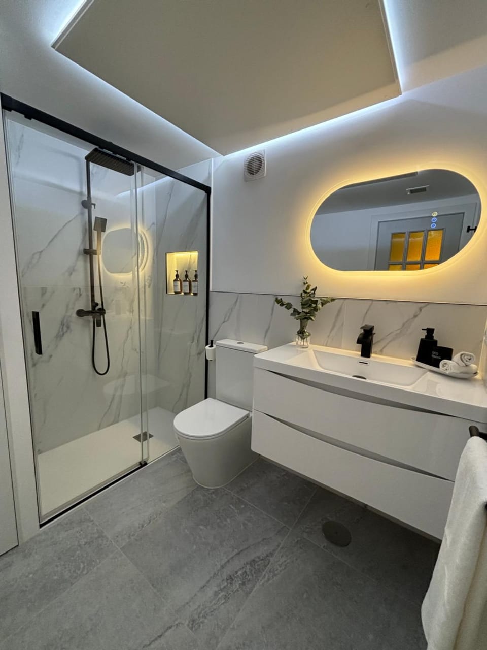 Shower, Bathroom