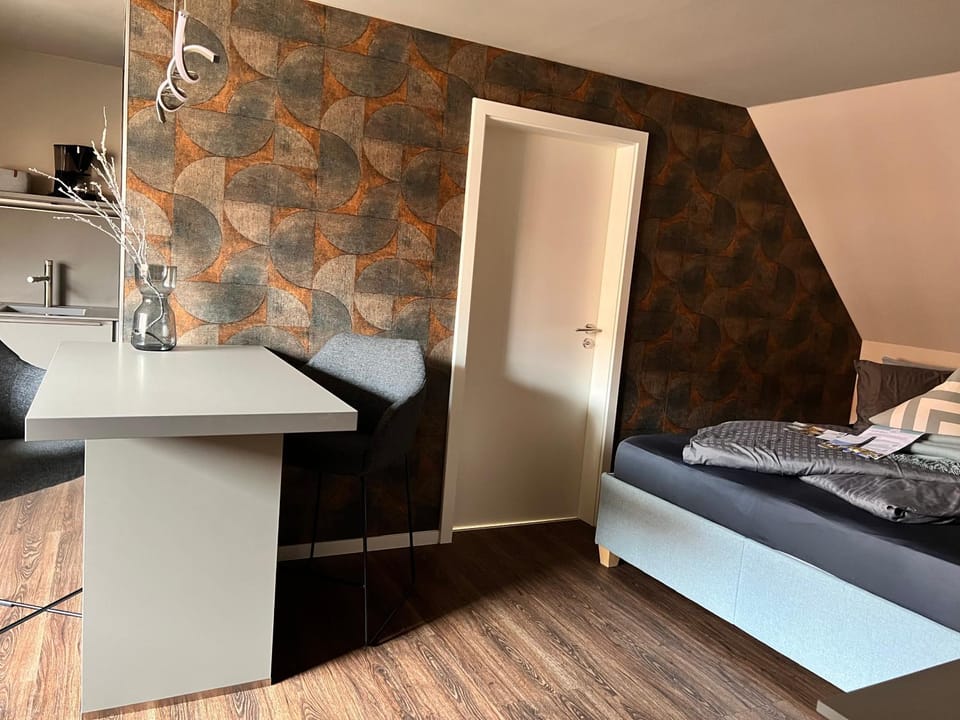 Seating area, Bedroom