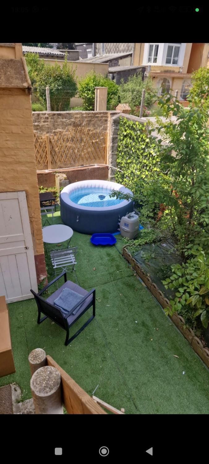 ++++ CENTRAL STUDIO RENOVE 200 m plage et 300 m de la rue piétonne ++++ Apartment in Berck