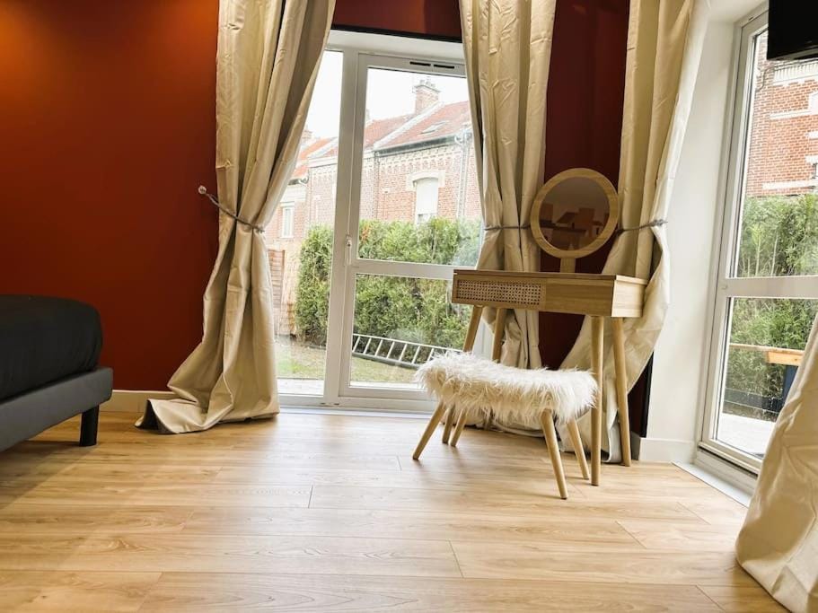 Loft O'Chalet - 10 min GARE - PARKING PRIVÉ Apartment in Amiens