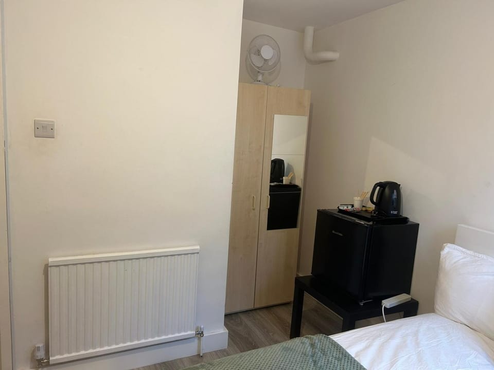 Lovely Double Rooms in Euston & Square in Central London Vacation rental in London Borough of Islington