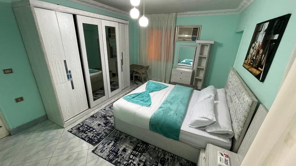 New Cozy Apartment 10 Minutes away from Cairo Airport and all Amenities bedside Radisson Blu Hotel Apartment in Cairo Governorate