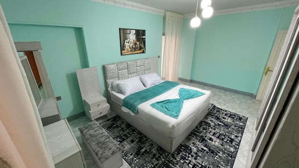 New Cozy Apartment 10 Minutes away from Cairo Airport and all Amenities bedside Radisson Blu Hotel Apartment in Cairo Governorate