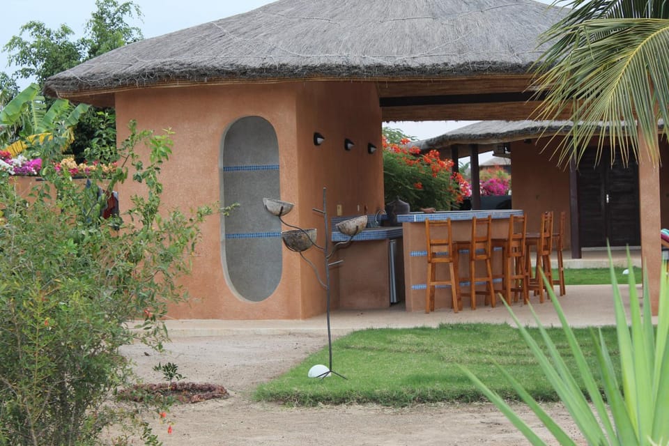 Garden, Lounge or bar