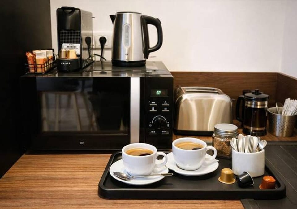 Coffee/tea facilities, kitchen