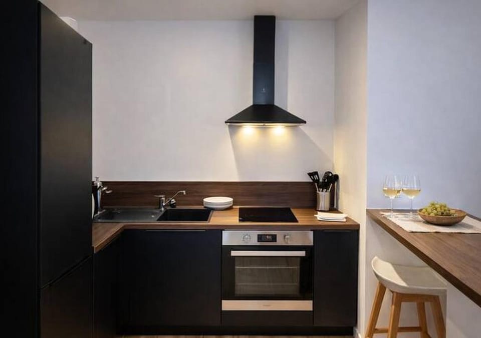 Dining area, kitchen