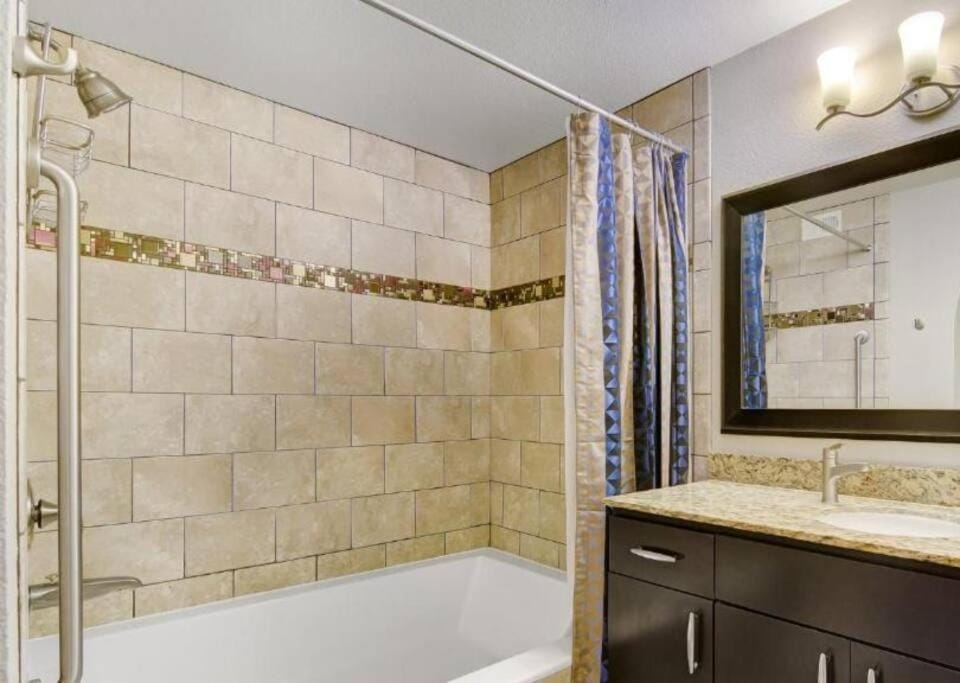 Weekend in Vegas - One Bedroom Apartment Next to Sphere! Apartment in Las Vegas Strip