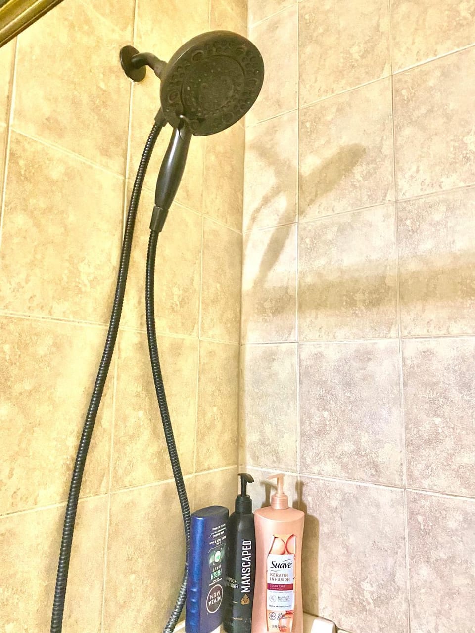 B5 A private room in Naperville downtown with desk and Wi-Fi near everything Vacation rental in Naperville