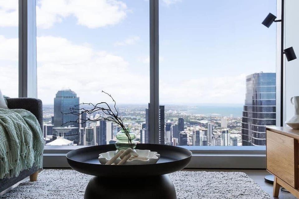 A 2BR Apt with Amazing City Views, FREE Parking Apartment in Melbourne