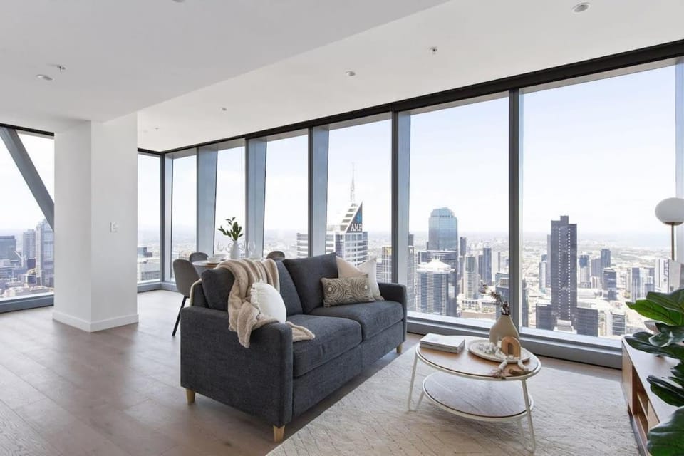 A 2BR Apt with Stunning City Views FREE Parking Apartment in Melbourne