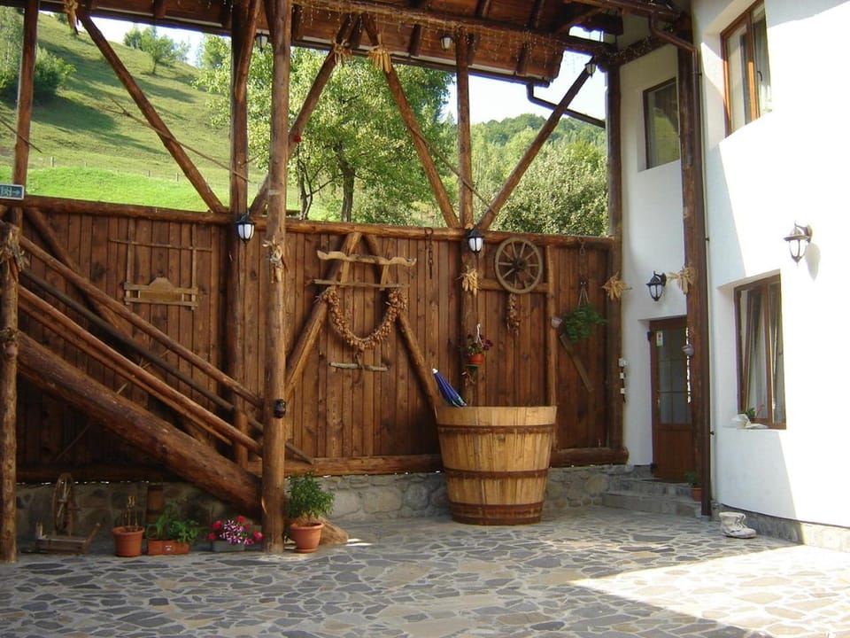 Property building, Facade/entrance, Garden view