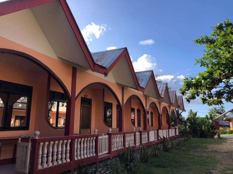 JBR Tourist Inn - Port Barton Bed and Breakfast in San Vicente
