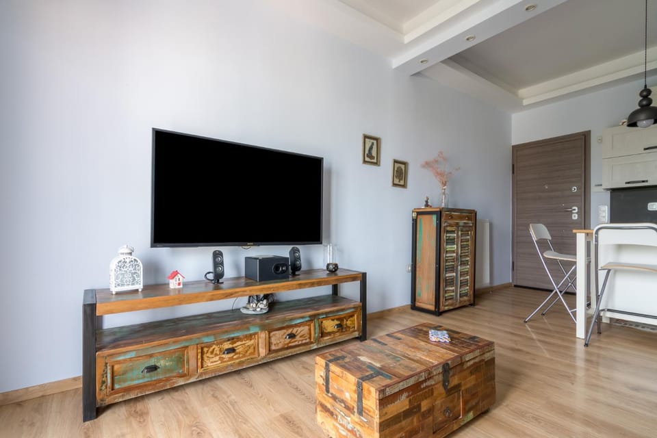 TV and multimedia, Kitchen or kitchenette, Dining area