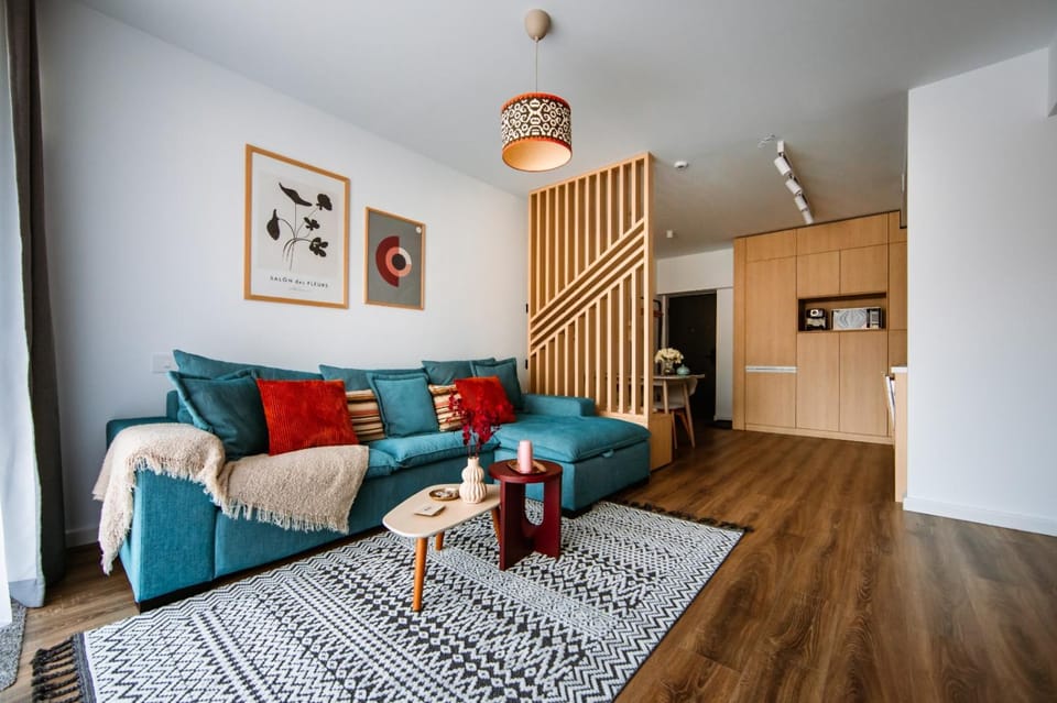 Kitchen or kitchenette, Living room, Seating area