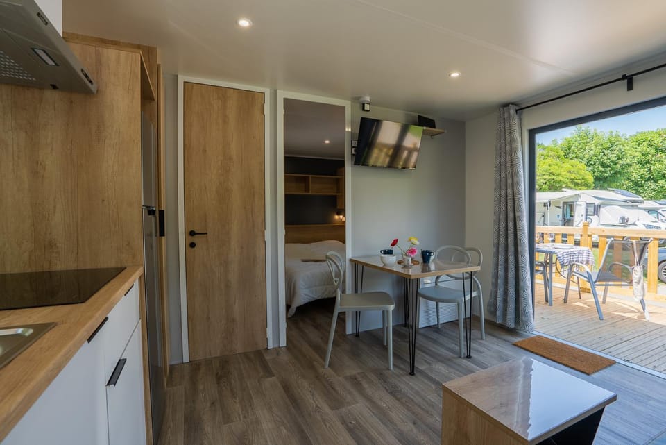 Living room, Seating area, kitchen