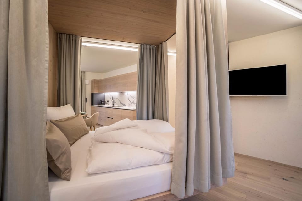 Living room, Bedroom