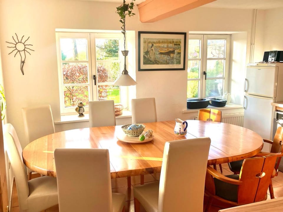 Kitchen or kitchenette, Seating area, Dining area, kitchen, kitchen