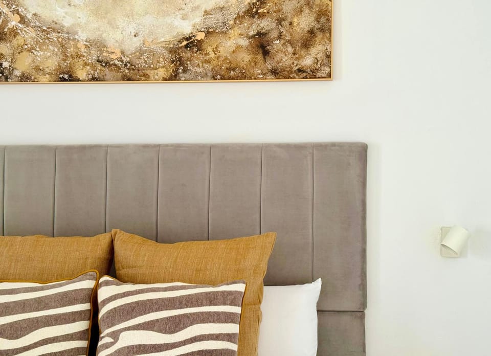 Bed, Decorative detail, Bedroom