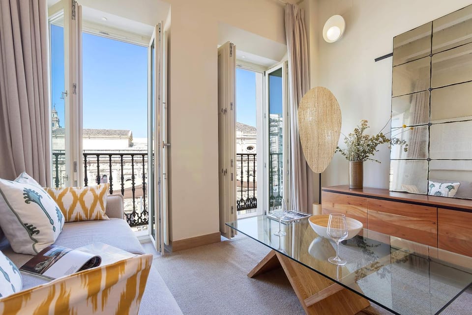 Bed, View (from property/room), Balcony/Terrace, Living room, Photo of the whole room, Seating area, Bedroom