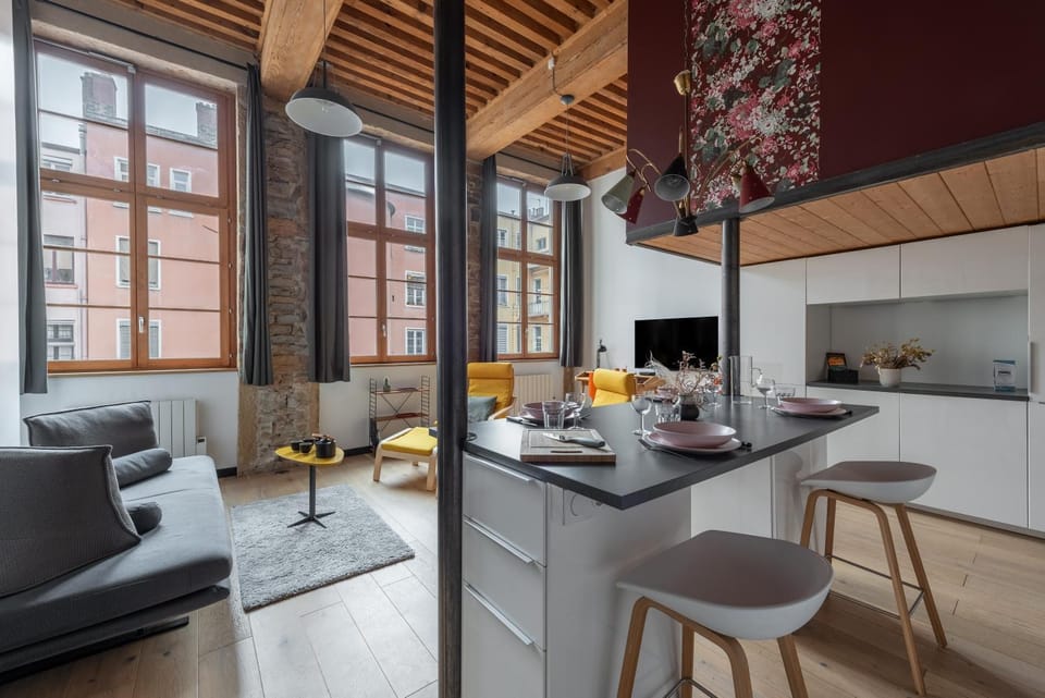 Kitchen or kitchenette, Living room, Dining area