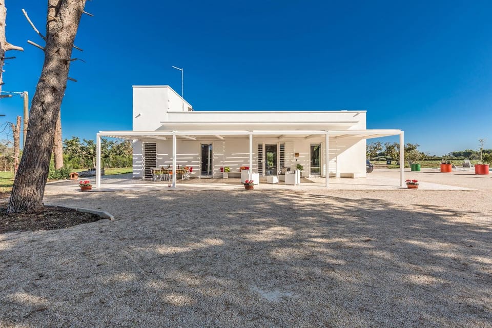 Property building, Garden