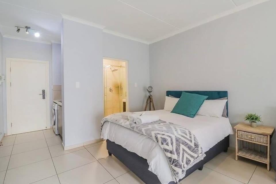 Poppy Rentals Apartment in Sandton