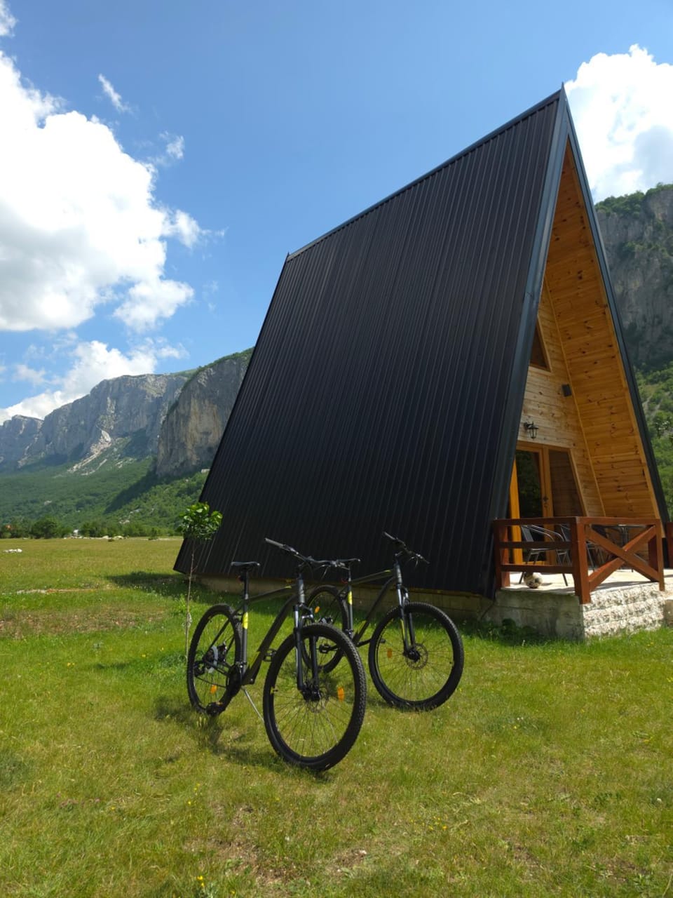 Silence House House in Montenegro