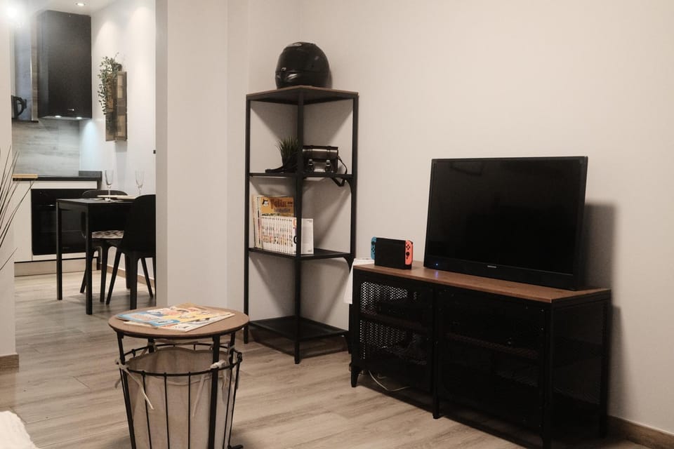 Tiny House : Felix the Cat Apartment in Wallonia, Belgium