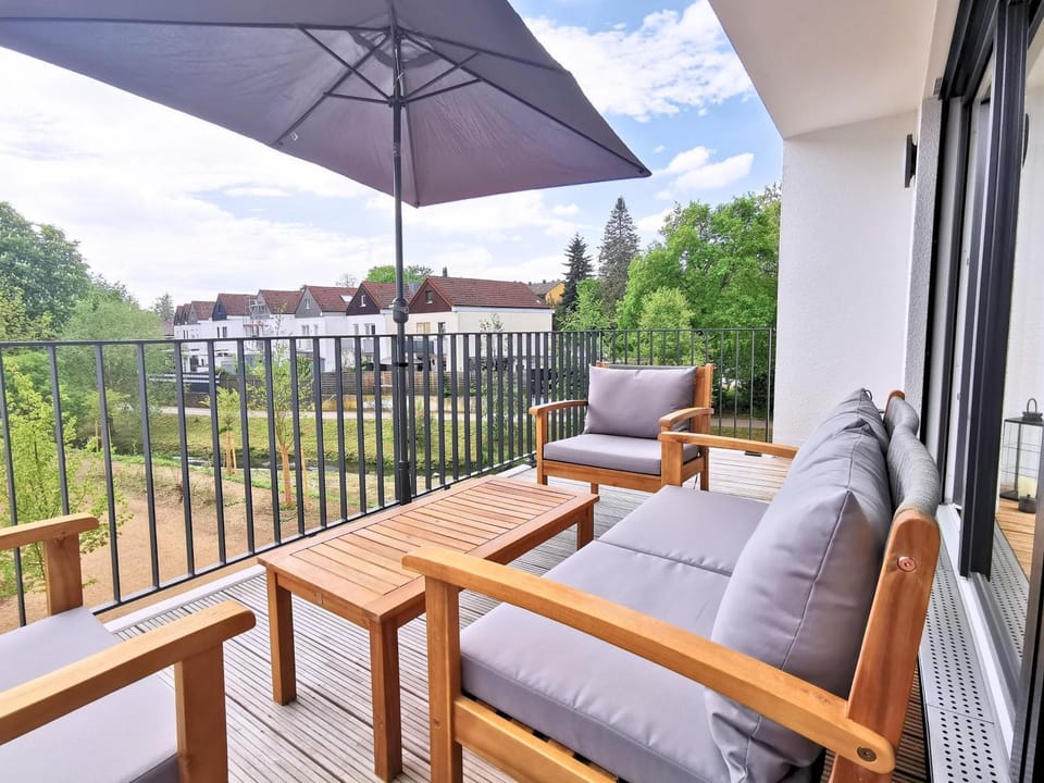 View (from property/room), Balcony/Terrace, Seating area