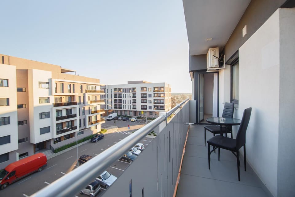 Property building, Patio, Day, View (from property/room), Balcony/Terrace, Seating area