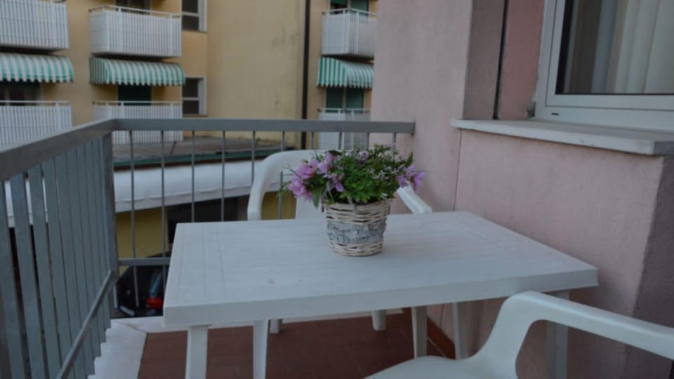 View (from property/room), Balcony/Terrace, furniture