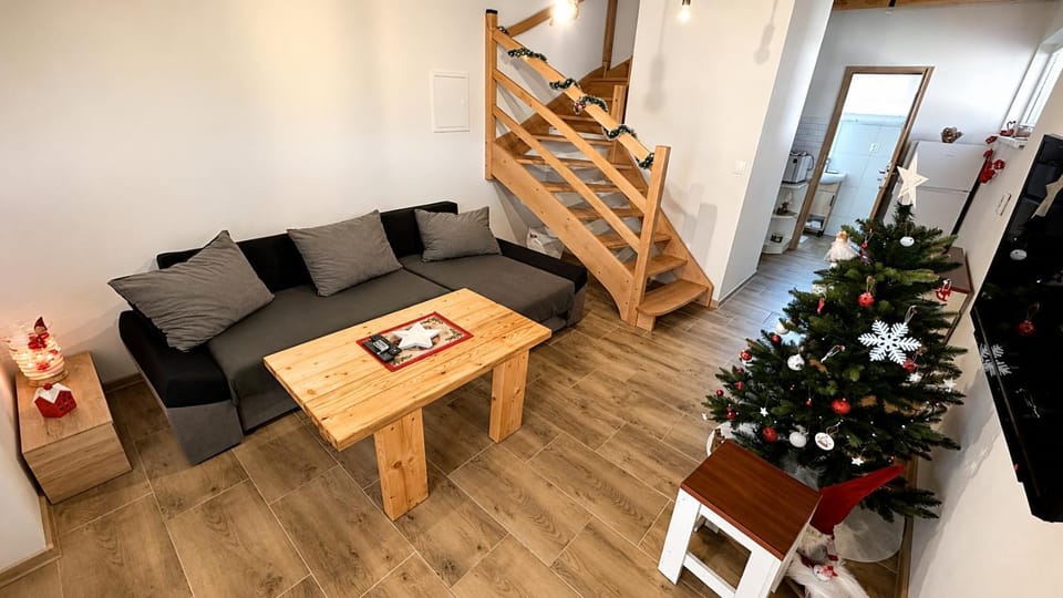 Winter, Kitchen or kitchenette, Living room, Decorative detail, Seating area