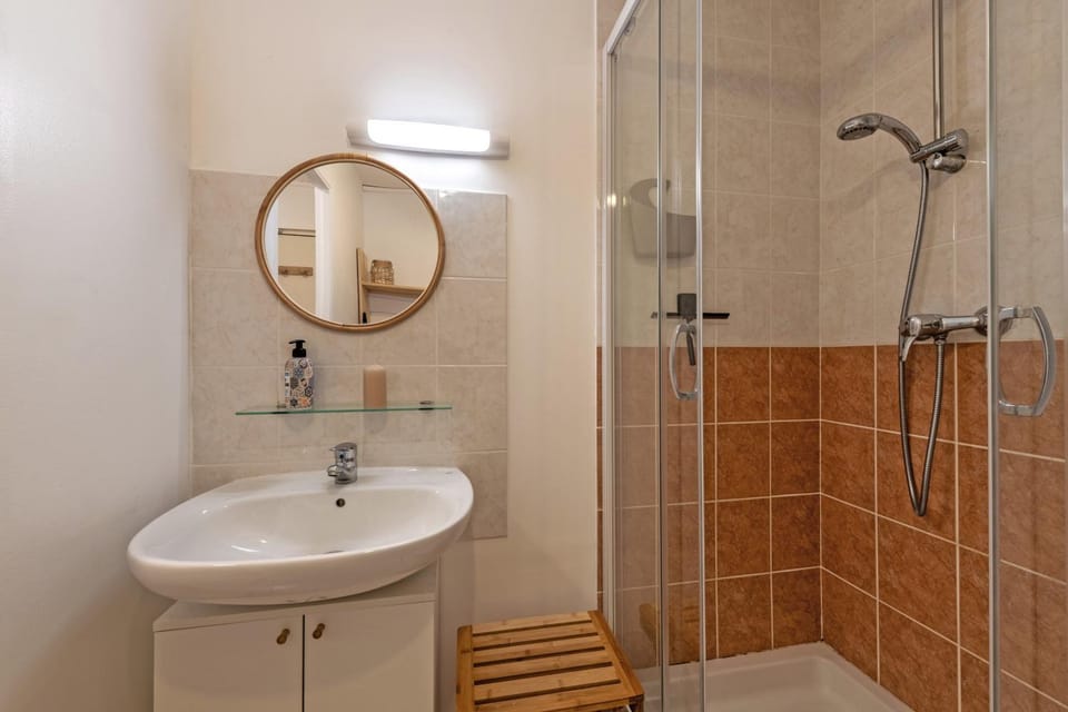 Bathroom, Living room