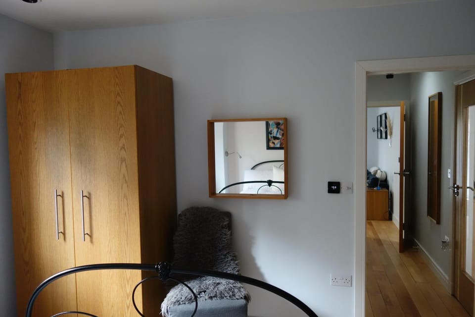 Bedroom, wardrobe