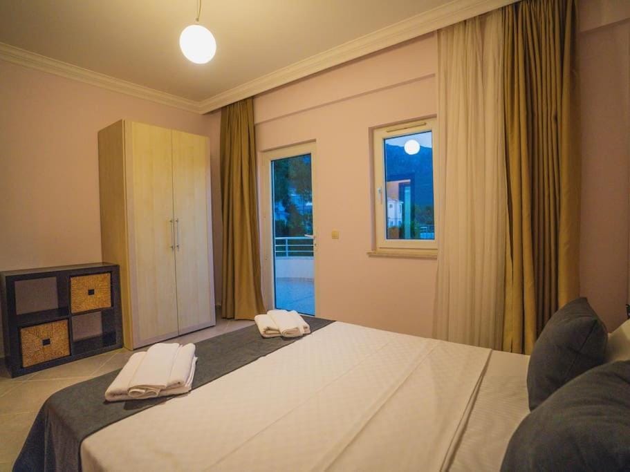 Fethiye Ölüdenizde Geniş Bahçe Özel Havuzlu Villa Royal 11 Villa in Ölüdeniz