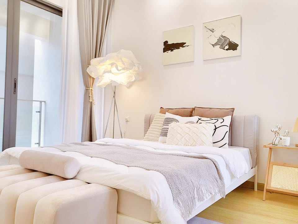 [Beachfront Seaview w Projector] 6-8 Pax, 3 Rooms. Apartment in Johor Bahru
