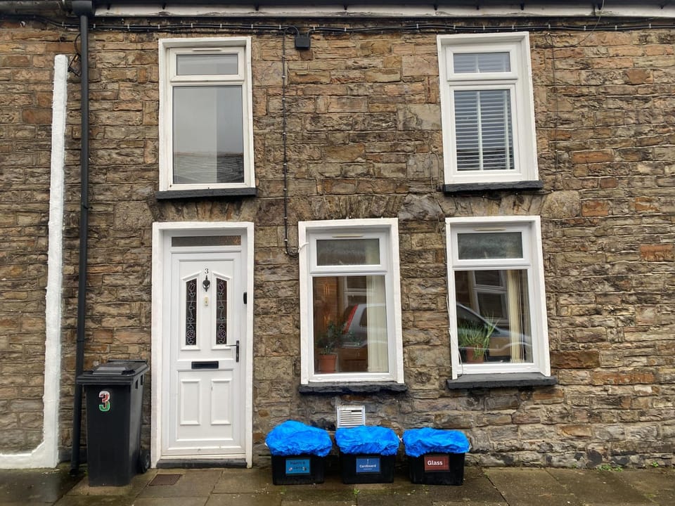 Neighbourhood, Street view