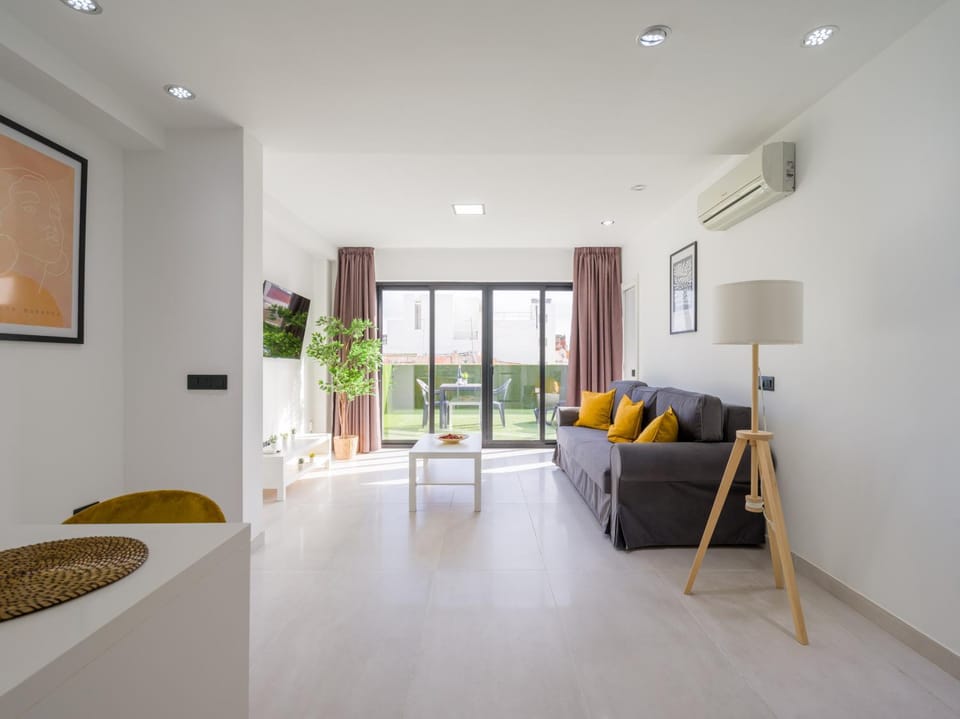 Communal lounge/ TV room, Living room