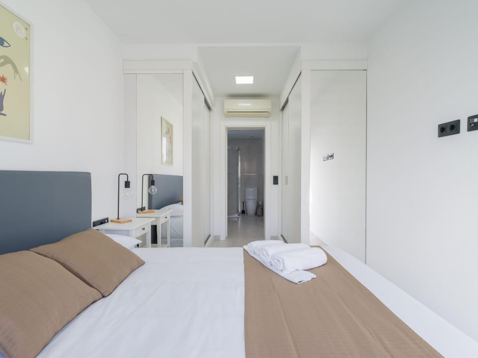 Bed, Bedroom