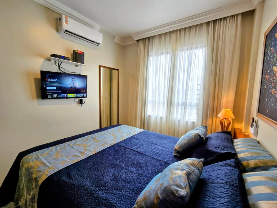 Bed, TV and multimedia, Bedroom, air conditioner